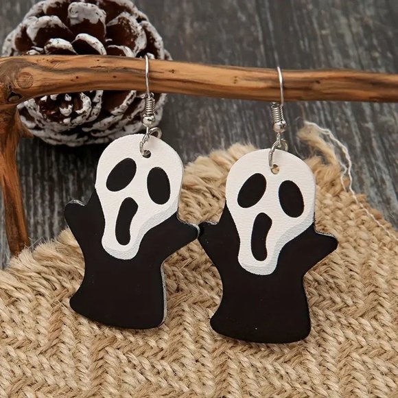 Halloween "Scream" Killer Earrings Vegan Leather - Picture 1 of 5